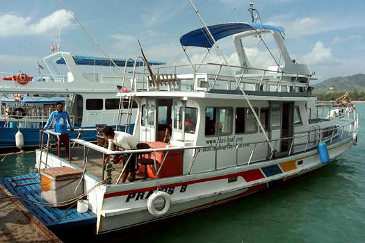 Phuket Fishing by boat charter